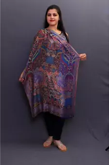 This Multicolour Delicate Wrap Looks Elegant When Team Up With Denims Or Suit.