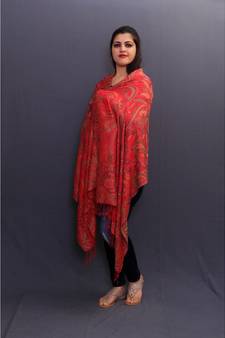 Delicate Wrap Along With Ravishing Red Base And Amazing Overall Pattern Looks Quite Unique.