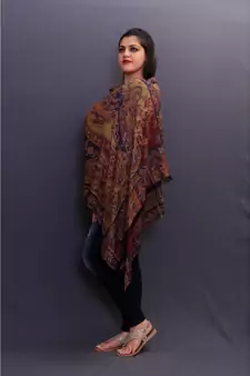 Navy Blue Colour Delicate Wrap Along With Dense Pattern Gains Whole Attention And Looks Amazing.