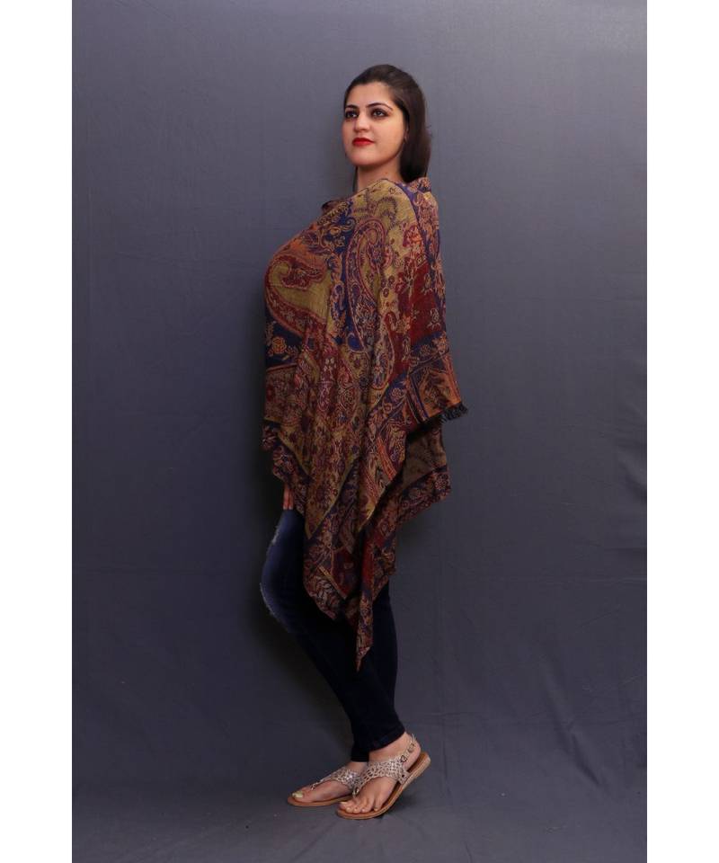 Navy Blue Colour Delicate Wrap Along With Dense Pattern Gains Whole Attention And Looks Amazing.