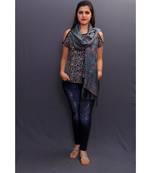 Delicate Wrap Along With Dense Pattern Gains Whole Attention And Looks Amazing On The Wearer.