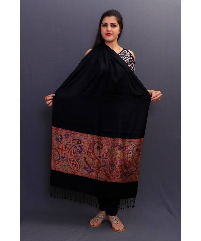 Delicate Wrap Along With Magical Black Base And Highly Defined Broad Border Gains Whole Attention.