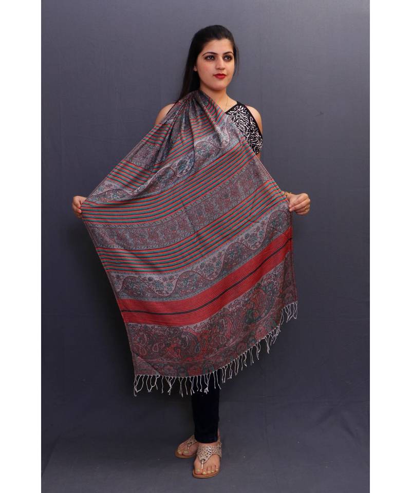 Delicate Wrap Along With Stripes Pattern Looks Elegant When Team Up With Denims Or Suit.