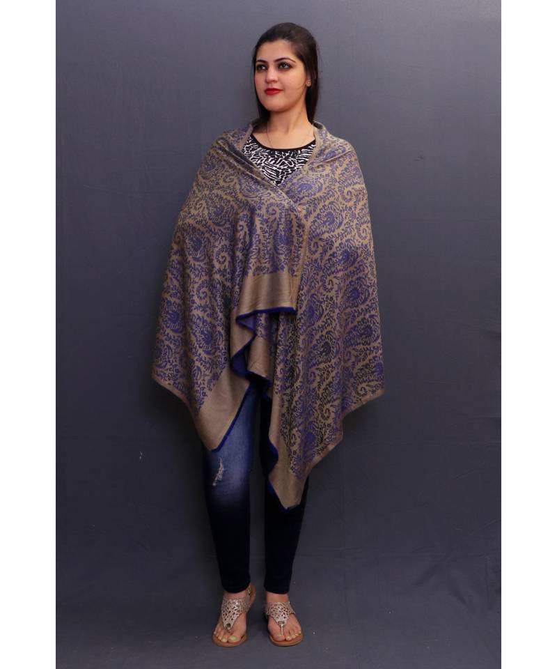 This Delicate Wrap Along With Antique Base Looks Elegant When Team Up With Denims Or Suit.