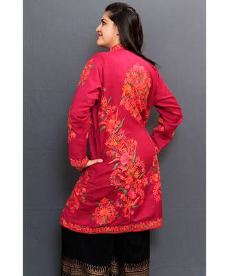 Mauve Colour Kashmiri Aari Work Embroidered Jacket With Beautiful Bail And Border On Openings. 3
