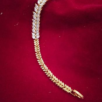 Fashion Collection Gold Plated Charm Bracelet For Women 2