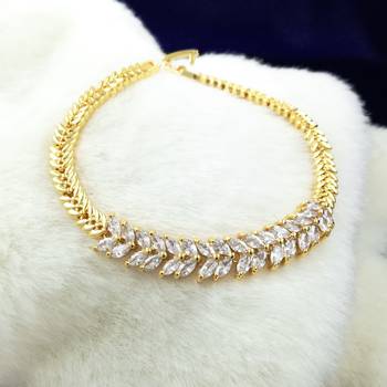 Fashion Collection Gold Plated Charm Bracelet For Women 3