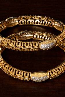 Gold Plated American Diamond Embellished Pair of Designer Bangles BD312