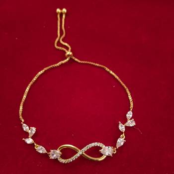Fashion Collection Gold Plated Charm Bracelet For Women 1