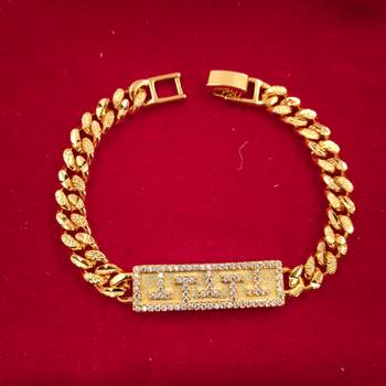 Fashion Collection Gold Plated Charm Bracelet For Women 1