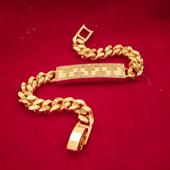 Fashion Collection Gold Plated Charm Bracelet For Women 3