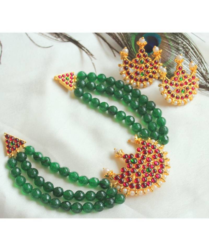 Beautiful Kemp Green Agates Pearl Moon Designer Necklace Set