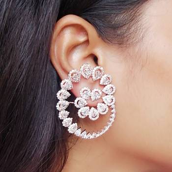 Gold earrings 1