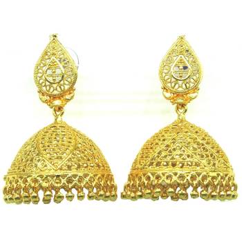 Gold earrings 1