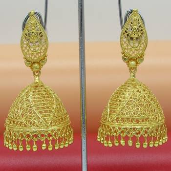 Gold earrings 2