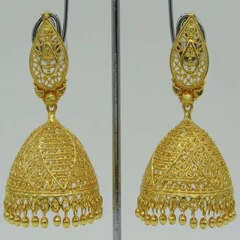 Gold earrings 3