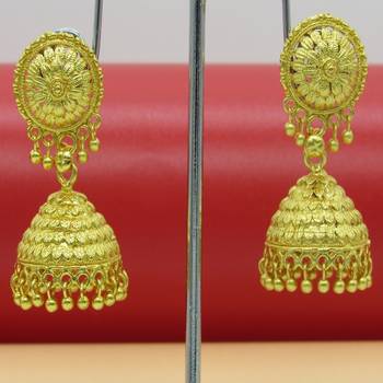 Gold earrings 2