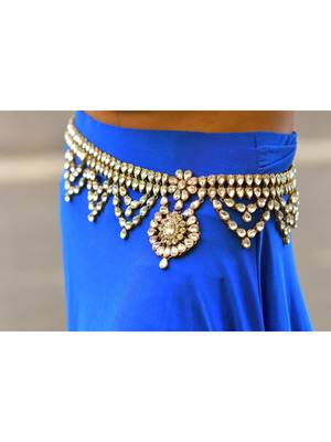 Gold waist-belt 1