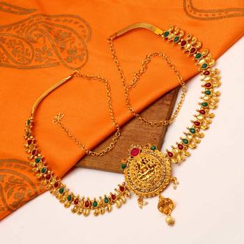 Maroon waist-belt 1