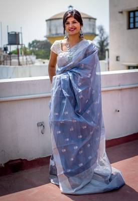 Dark grey hand woven chanderi silk saree with blouse 1