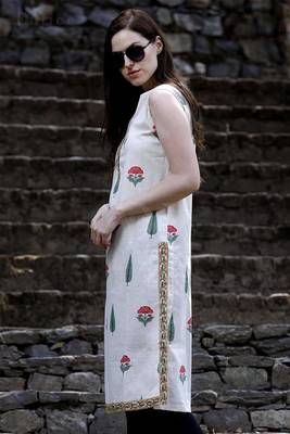 Off White Mughal Printed Kurta 1
