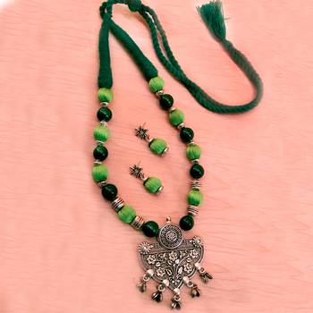 Green Agate Necklaces 1
