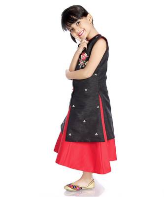 Embelsihed Jacket With Gown 2