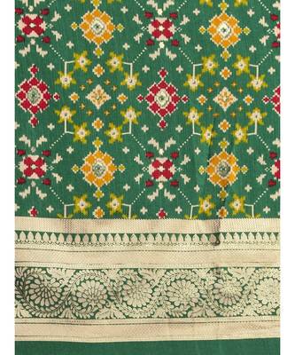 Green printed Silk blend saree with blouse 4
