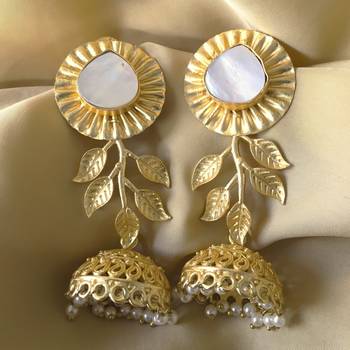 Gold earrings 2