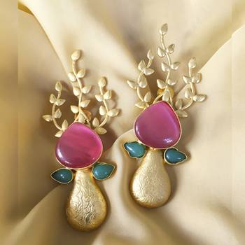 Gold earrings 1