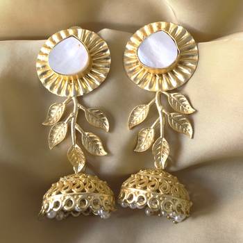 Gold earrings 1