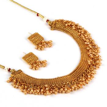Gold necklaces 1