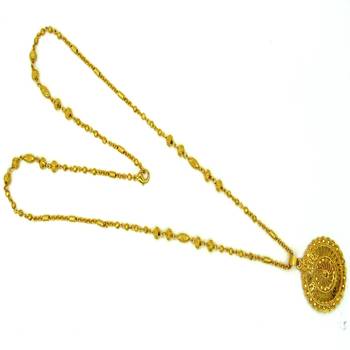 Gold jewellery 1