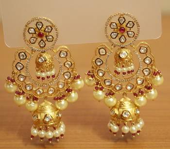 White Pearl Chandbali 1