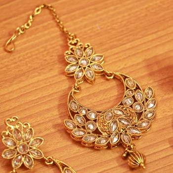 White Zircon       Chandbali 3