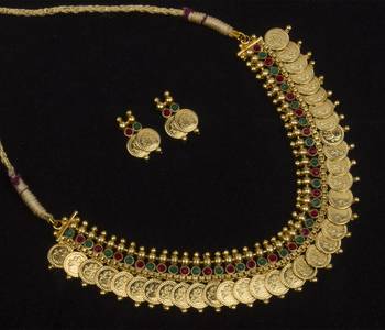 Red Necklaces 3