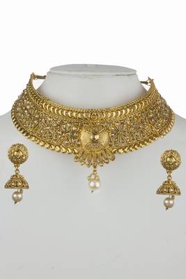 Gold Necklaces 1