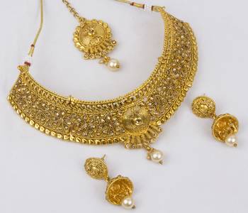 Gold Necklaces 2