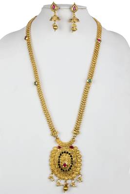Green Necklaces 1