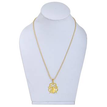 Pendant With Chain 3