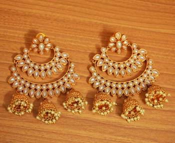 White Pearl Chandbali 1
