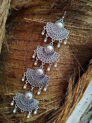 Silver maang-tikka 1