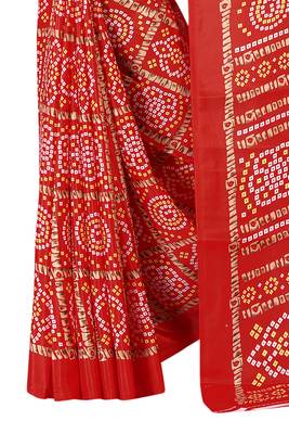 Red printed art silk saree with blouse 4