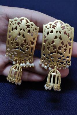 Gold plain Earrings 1