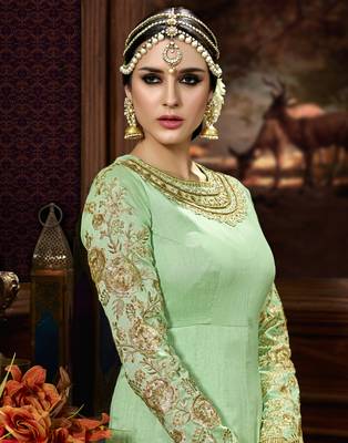 Green embroidered silk blend salwar 4
