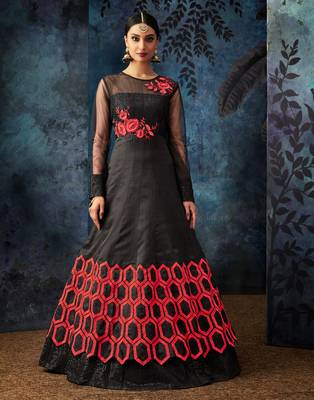 Black embroidered organza salwar 3