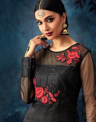 Black embroidered organza salwar 4