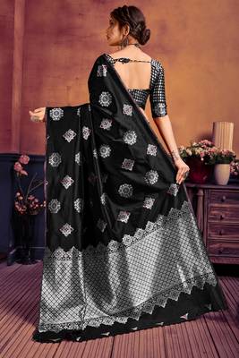 Black printed banarasi silk saree with blouse 4