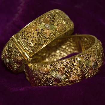 Gold Bangles-And-Bracelets 3