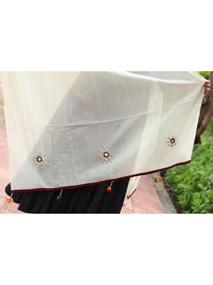 White Coloured Shell Worked Designer Cotton Silk Dupatta 2